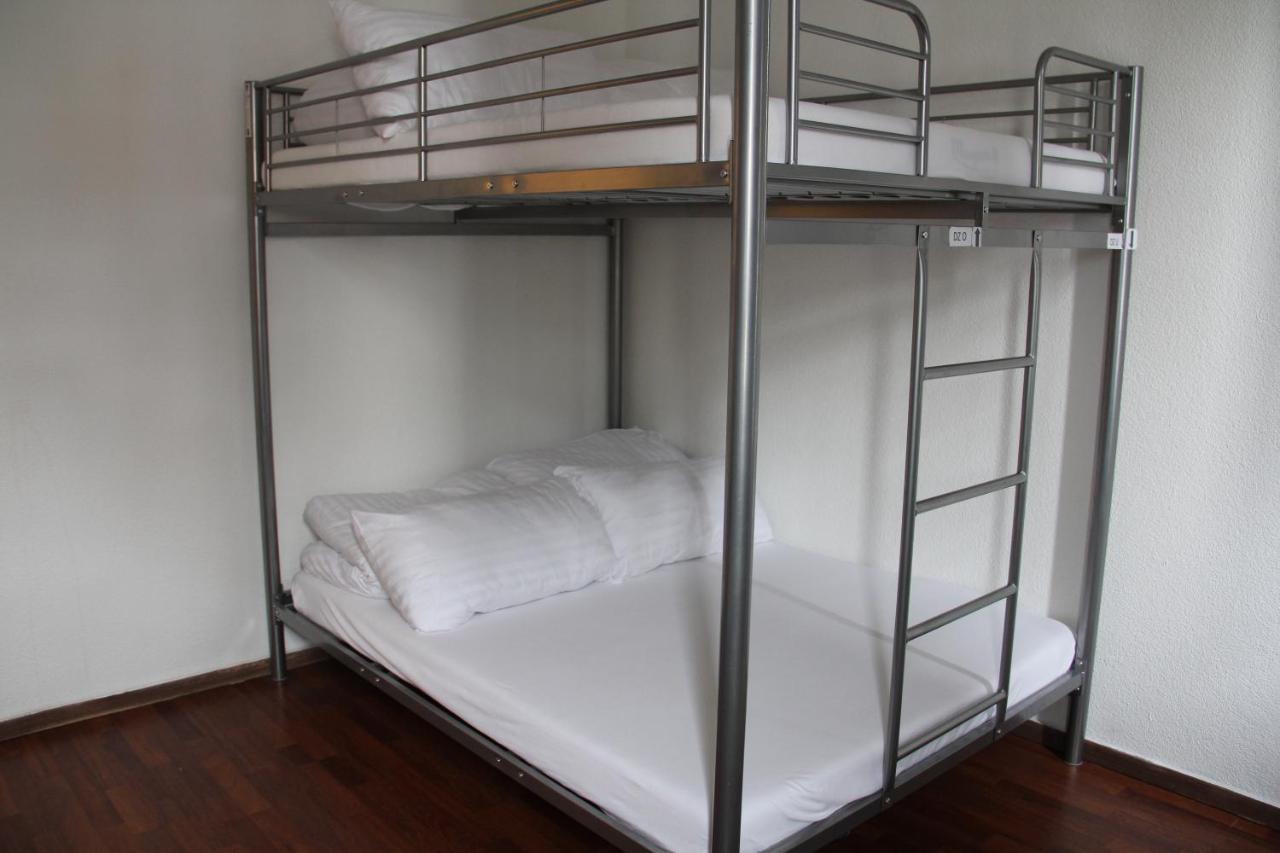 Stay2Night City Center Hostel Цюрих Екстер'єр фото